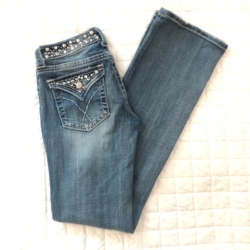 Miss Me Low Rise Boot Cut Embellished Size 29 Jean